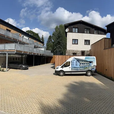 Luxusni Apartman Grand V Centru Harrachova Se Soukromou Mega Terasou, S Privatnim Parkovanim Zdarma, S Moznosti Dobijeni Wallbox Ev A Vyhledem Na Harrachovsky Kostelicek Extérieur photo