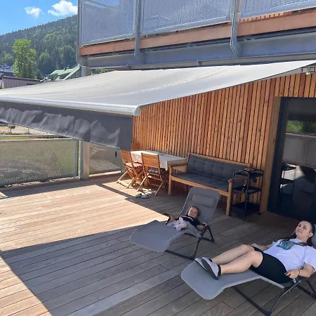 Luxusni Apartman Grand V Centru Harrachova Se Soukromou Mega Terasou, S Privatnim Parkovanim Zdarma, S Moznosti Dobijeni Wallbox Ev A Vyhledem Na Harrachovsky Kostelicek Extérieur photo