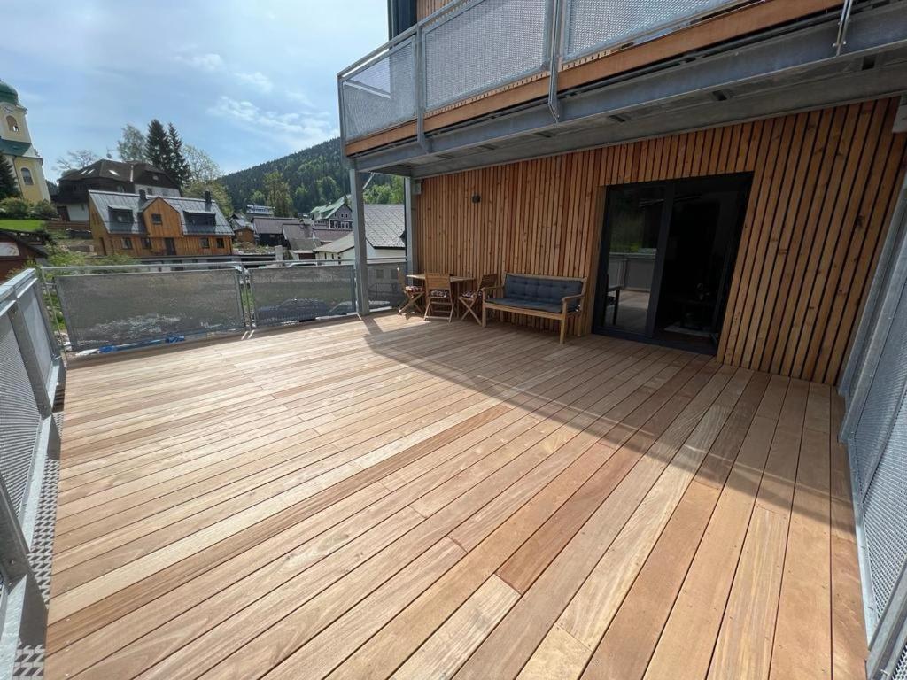 Luxusní Grand: With Private Terrace Apartment